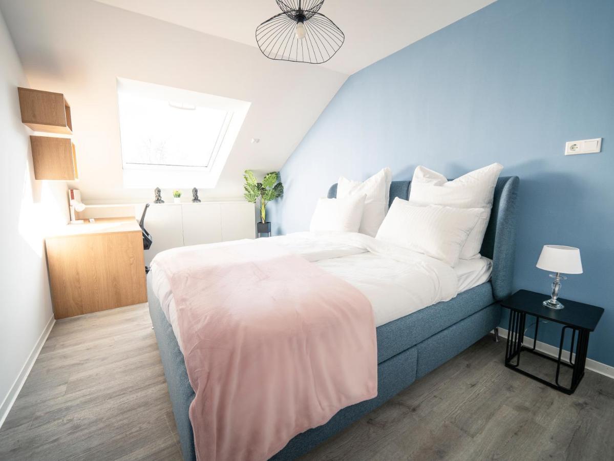 Noble Suite - Living & Work Place Гисен Экстерьер фото